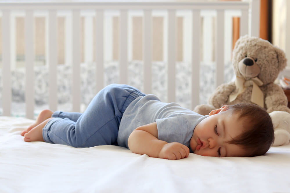 How to Get Baby to Sleep in Crib